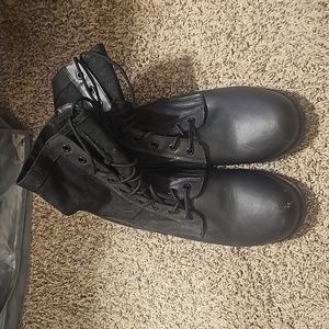 Combat boots,  field boots
